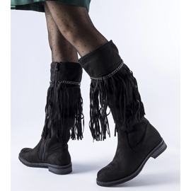 Black boots with a chain and Safar fringes 1