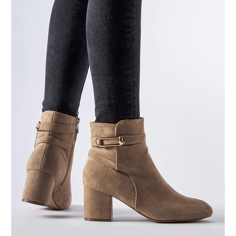 Beige low-heeled ankle boots with a Sesto buckle 1