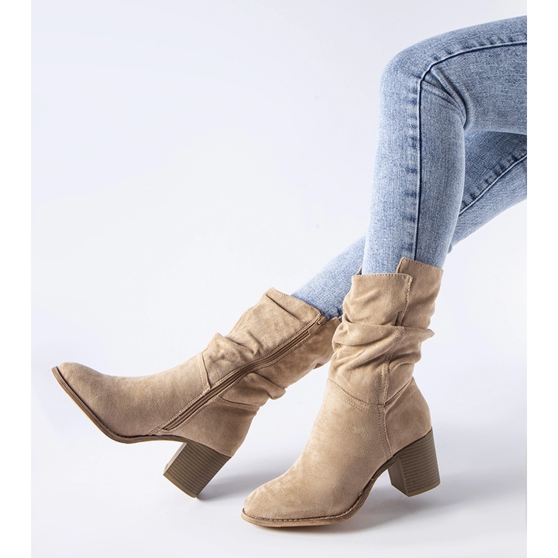 Beige insulated cowboy boots from Filomena 2