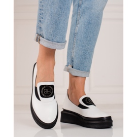 Women's white leather shoes 2