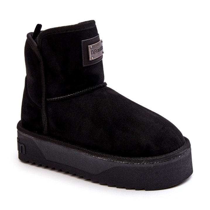 Vegan waterproof women's snow boots on the D.Franklin black platform 1