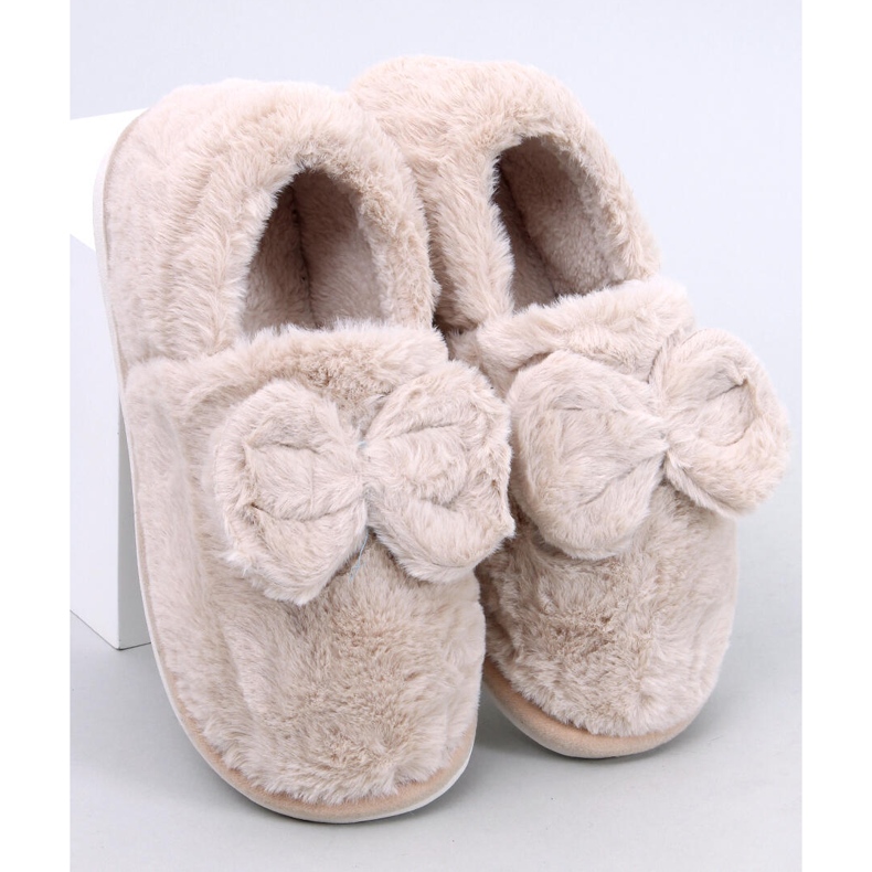 Emres Beige fur slippers with a bow 1