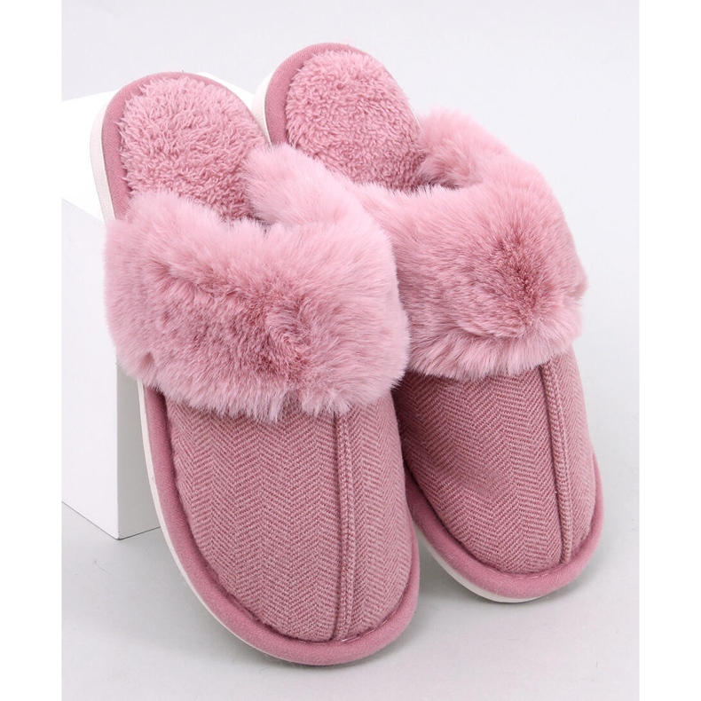 Skeen dark pink herringbone slippers with fur 1