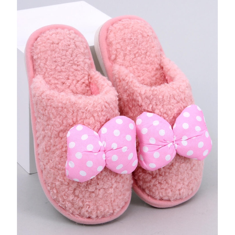 Child Pink children's slippers with a bow 1 Child Pink children's slippers with a bow 1