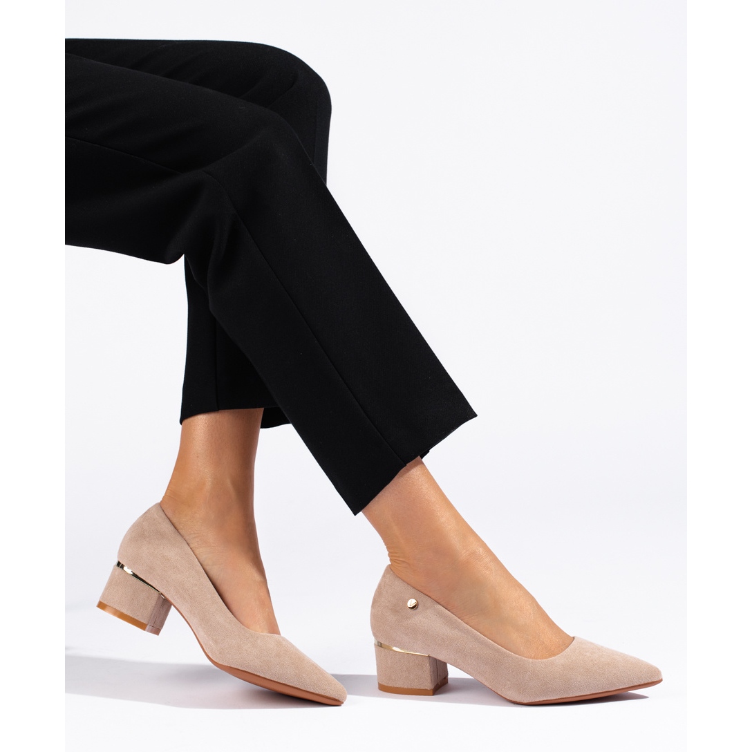 Beige low heeled pumps from Vinceza KeeShoes