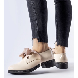 Beige shoes with Povegliano rhinestones 1