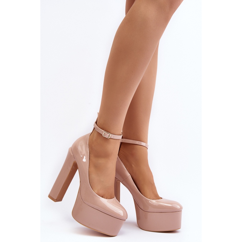 Patent leather pumps on a massive platform and a stiletto heel, Beige Ninames 1