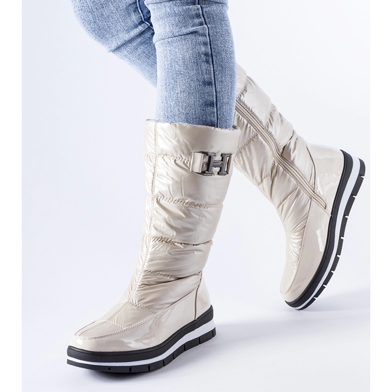 Beige insulated high snow boots from Settimo 1