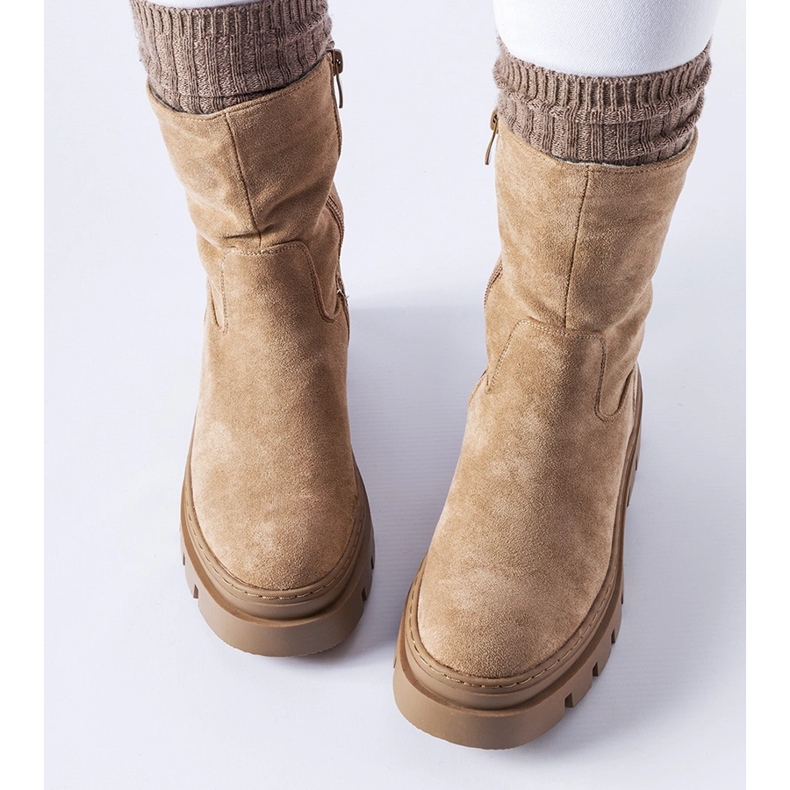 Brown insulated ankle boots with massive Umber platform 2