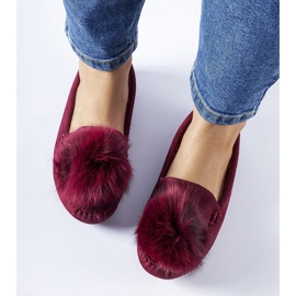 Burgundy insulated slippers with a Marchetti pompom red 1