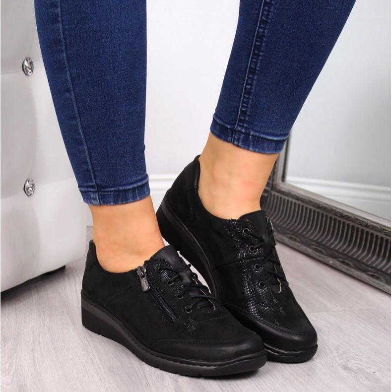 Helios W H334B shiny leather shoes, black 2