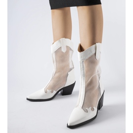 White openwork cowboy boots with a low heel from Beato 1