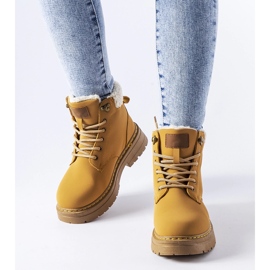 Brown insulated Burgondi workers 1 Brown insulated Burgondi workers 1