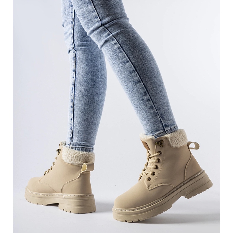 Beige insulated Burgondi workers 1