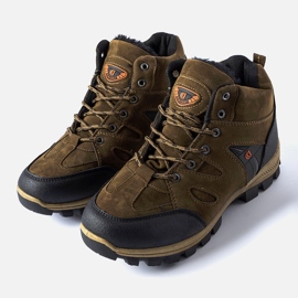 Brown insulated boots in Mer style trekking 1