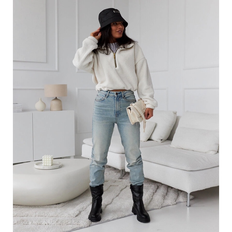 Black insulated ankle boots with Malvaro quilting 1