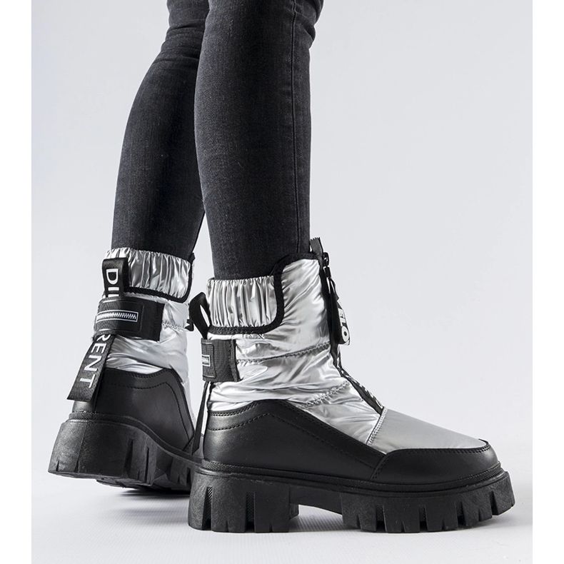 Moorhead silver and black insulated snow boots 1