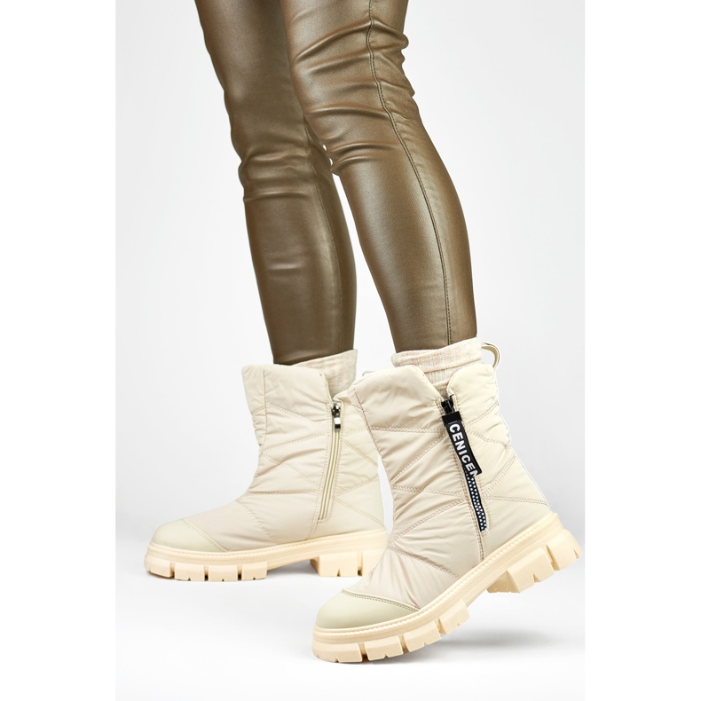 Women's high-top beige snow boots 1