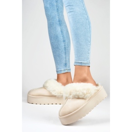 Beige platform slippers with fur 1