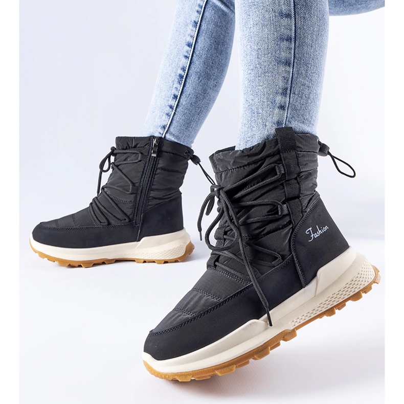 Black insulated Stephen snow boots 1