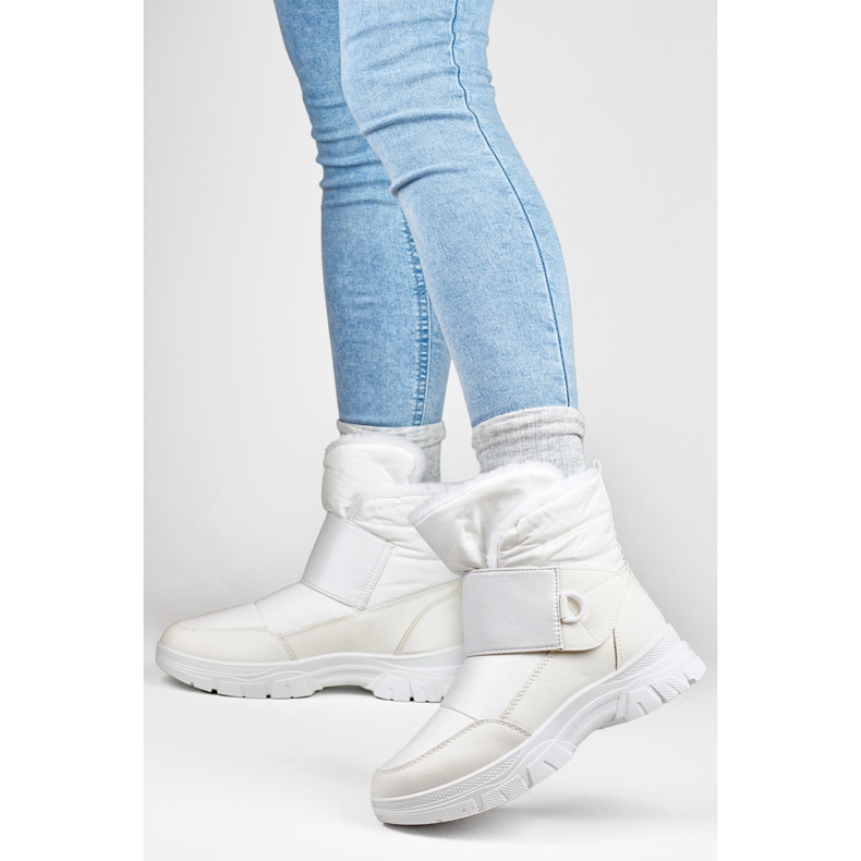 White snow boots with Velcro, insulated boots for winter 1