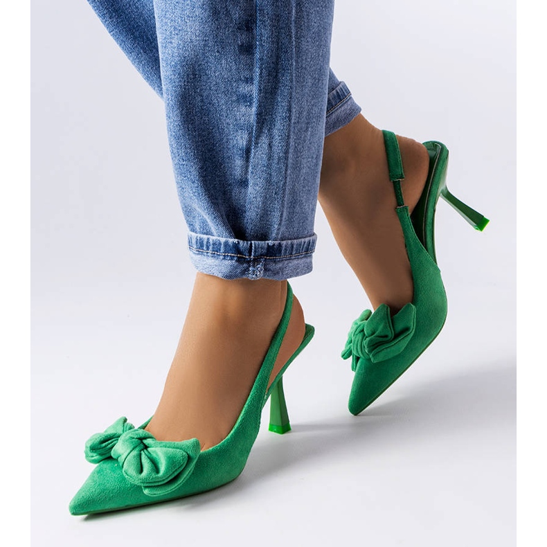 Green pins with a bow from Olengo 1