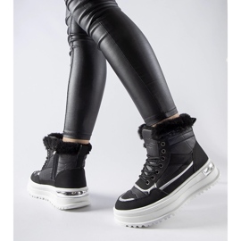 Black Trieste sports snow boots with fur 1