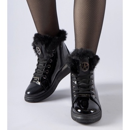 Black sneakers lined with Lubriano fur 1