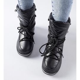 Black Vineyard platform snow boots 1