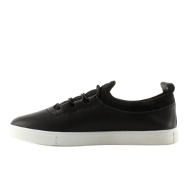 Soft sneakers with 8-10 Black elastics 1