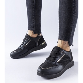 Black sneakers with decorative thread from Facondo 1