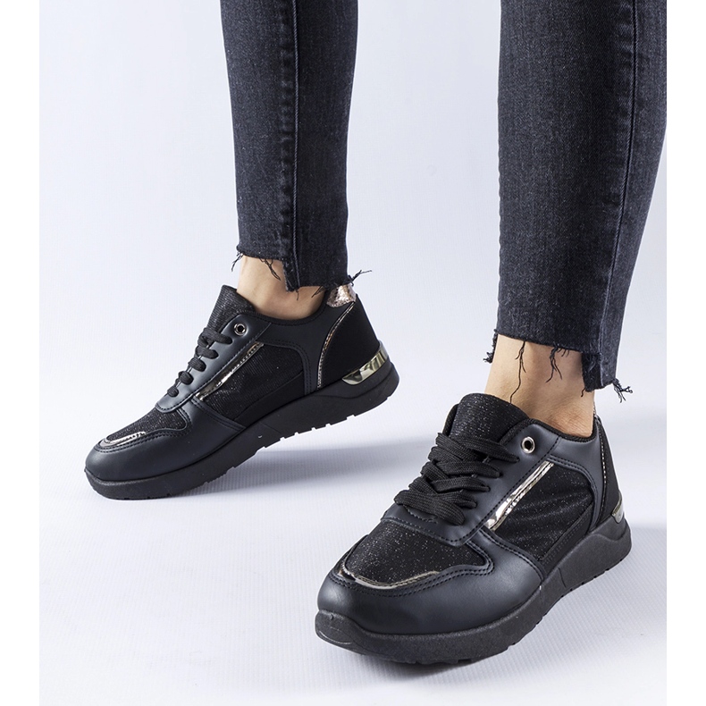 Black sneakers with decorative thread from Facondo 1