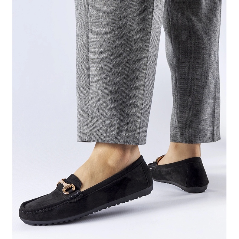 Black moccasins decorated with a Fernanda buckle 1