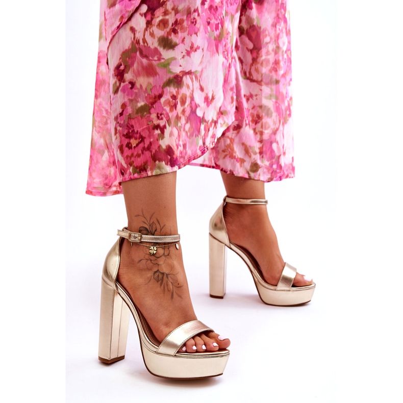 Sweet Shoes Leather Sandals On A High Bar And Platform Golden Sky Dream 1 Sweet Shoes Leather Sandals On A High Bar And Platform Golden Sky Dream 1