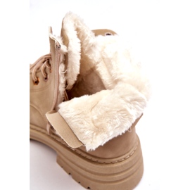 Women's boots insulated with beige fur 1