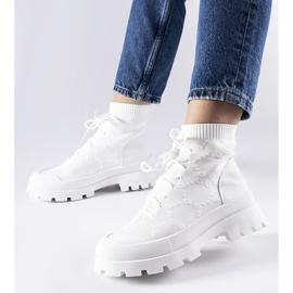 White high-top Éric sneakers 1