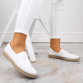 Women's slip-on espadrilles white Big Star DD274015 2