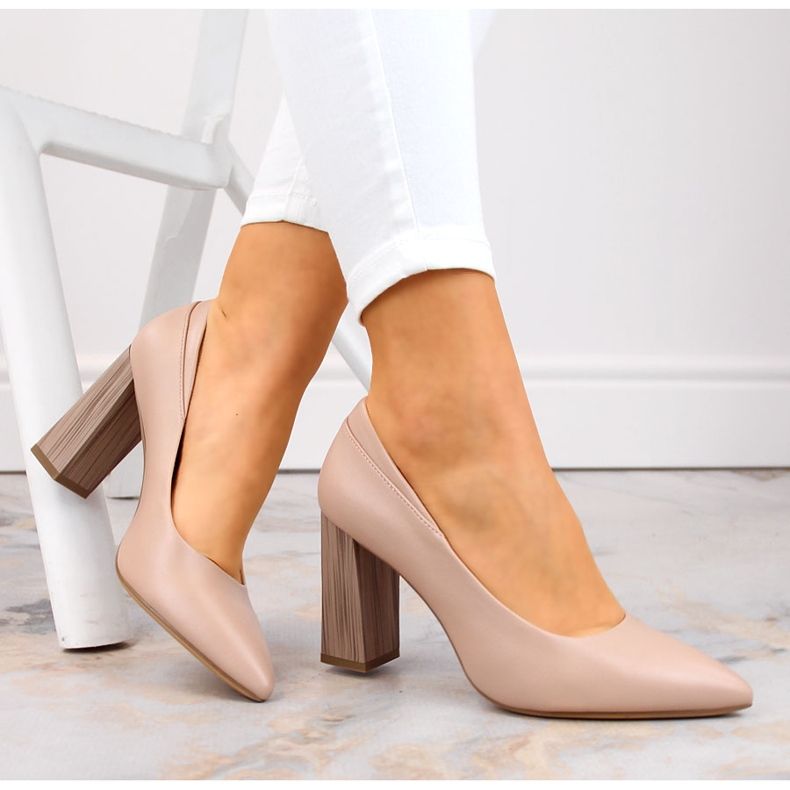 Beige pointed-toe pumps by Sergio Leone PB217 1