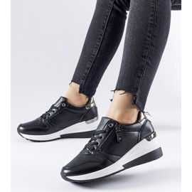 Black sneakers decorated with a Marietta zipper 1
