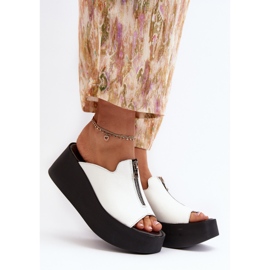 Zazoo 2916 Women's Flip-Flops On A Massive Platform With A Zipper, White 2