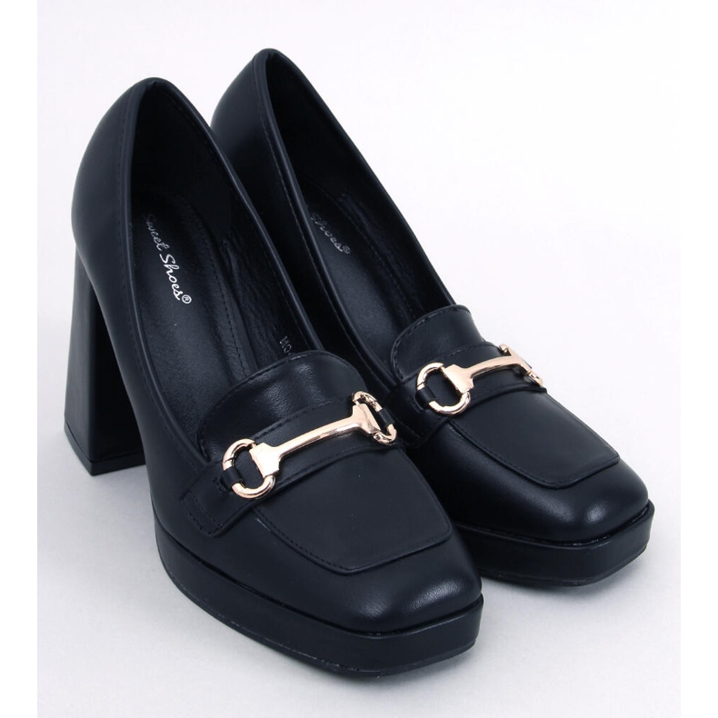 Heeled loafers from Albers Black 1