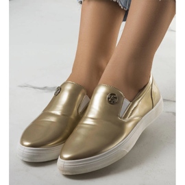 Gold Slip On Taastru sneakers golden 1