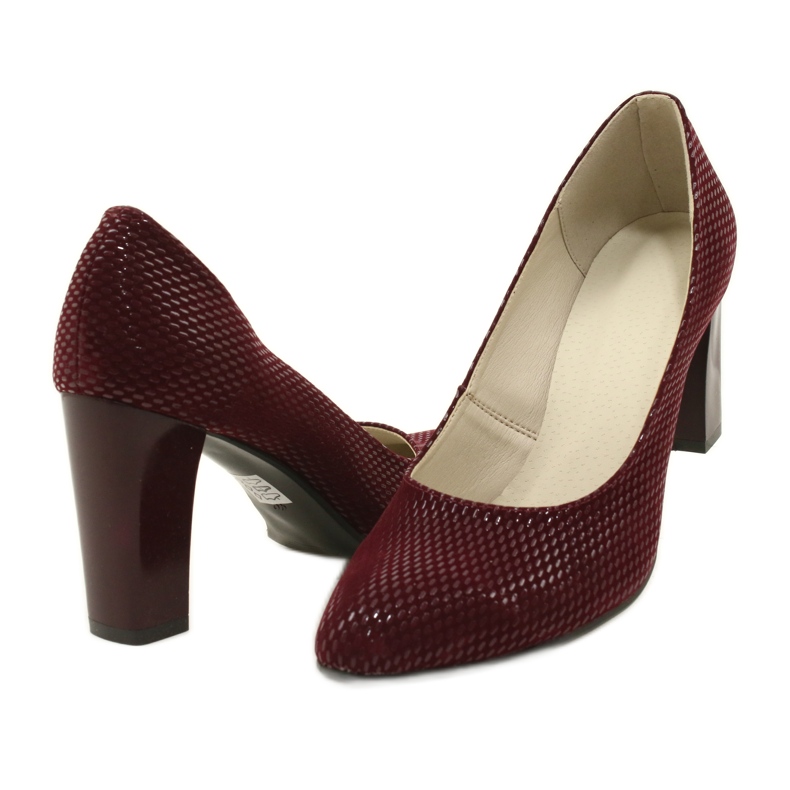 Burgundy pumps on the ZUZA post 138 red 3