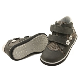 Girls' leather shoes with white flowers 91904 gray bartek grey 5