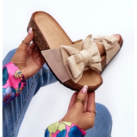 Women's Flip-Flops on a Cork Platform with a Bow, Beige Tarena 1