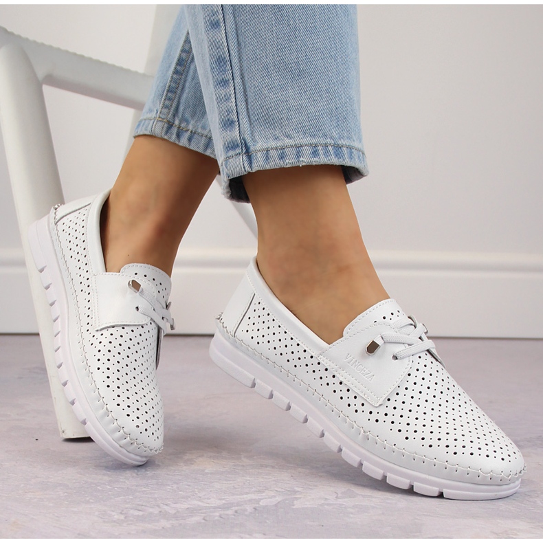 Women's openwork leather slip-on shoes, white Vinceza 7872 1