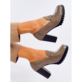 Jeffis Khaki patent heel loafers beige 2