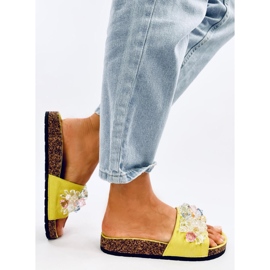 Cork flip-flops with Maliv Green stones 2