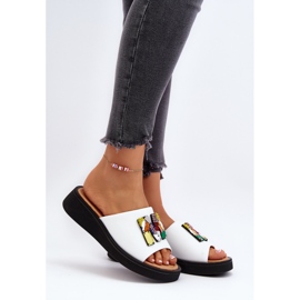 Vinceza Women's Leather Flip-Flops With White Asames Decoration 2 Vinceza Women's Leather Flip-Flops With White Asames Decoration 2