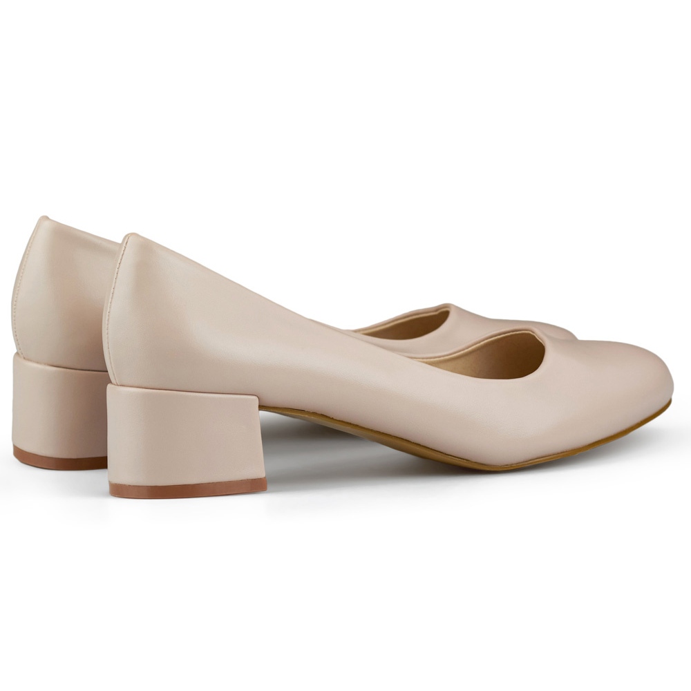 Tan pumps low heel shop